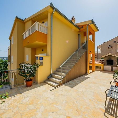 Apartman Markulin โตรกีร์ ภายนอก รูปภาพ