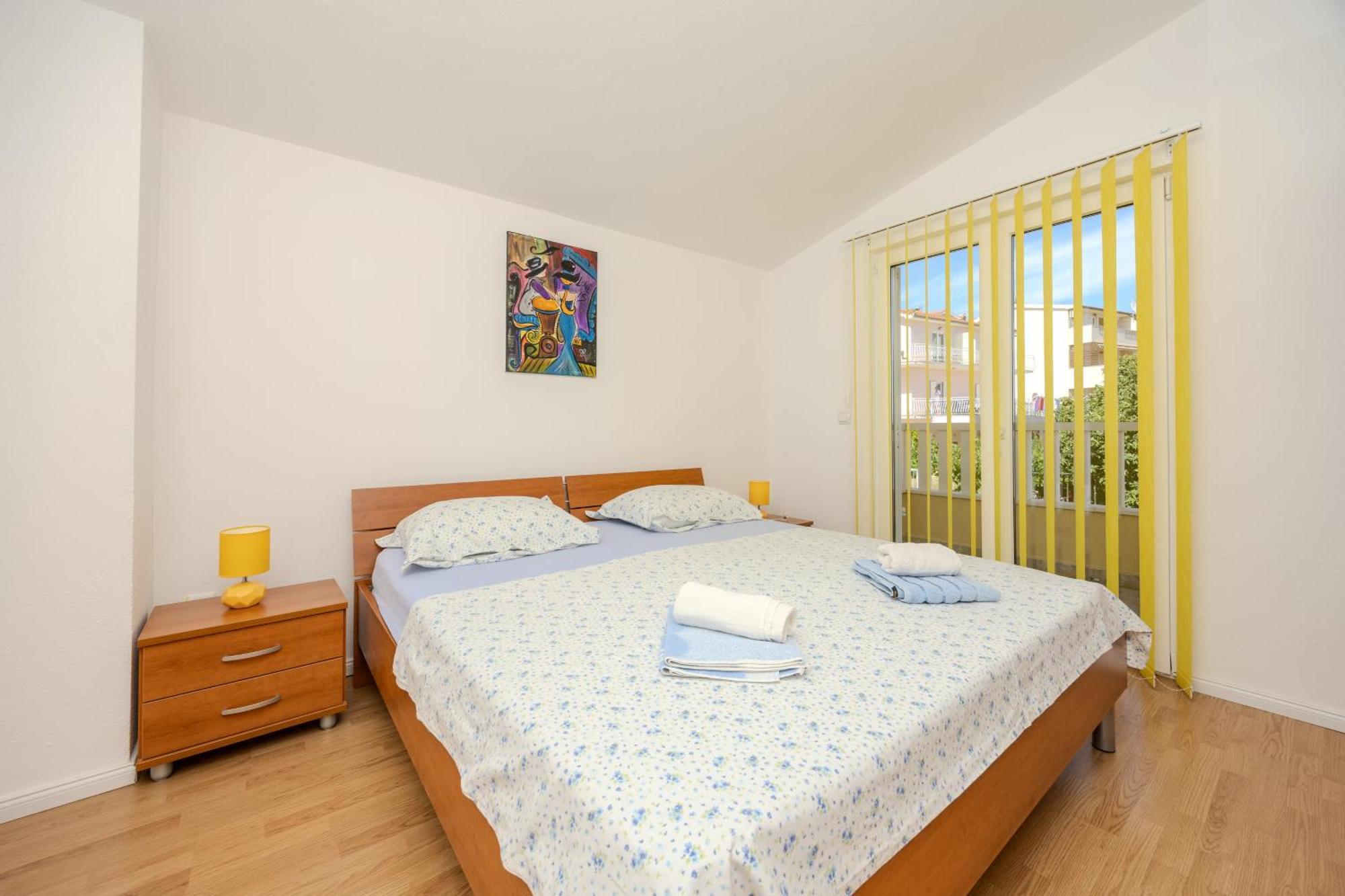 Apartman Markulin โตรกีร์ ภายนอก รูปภาพ