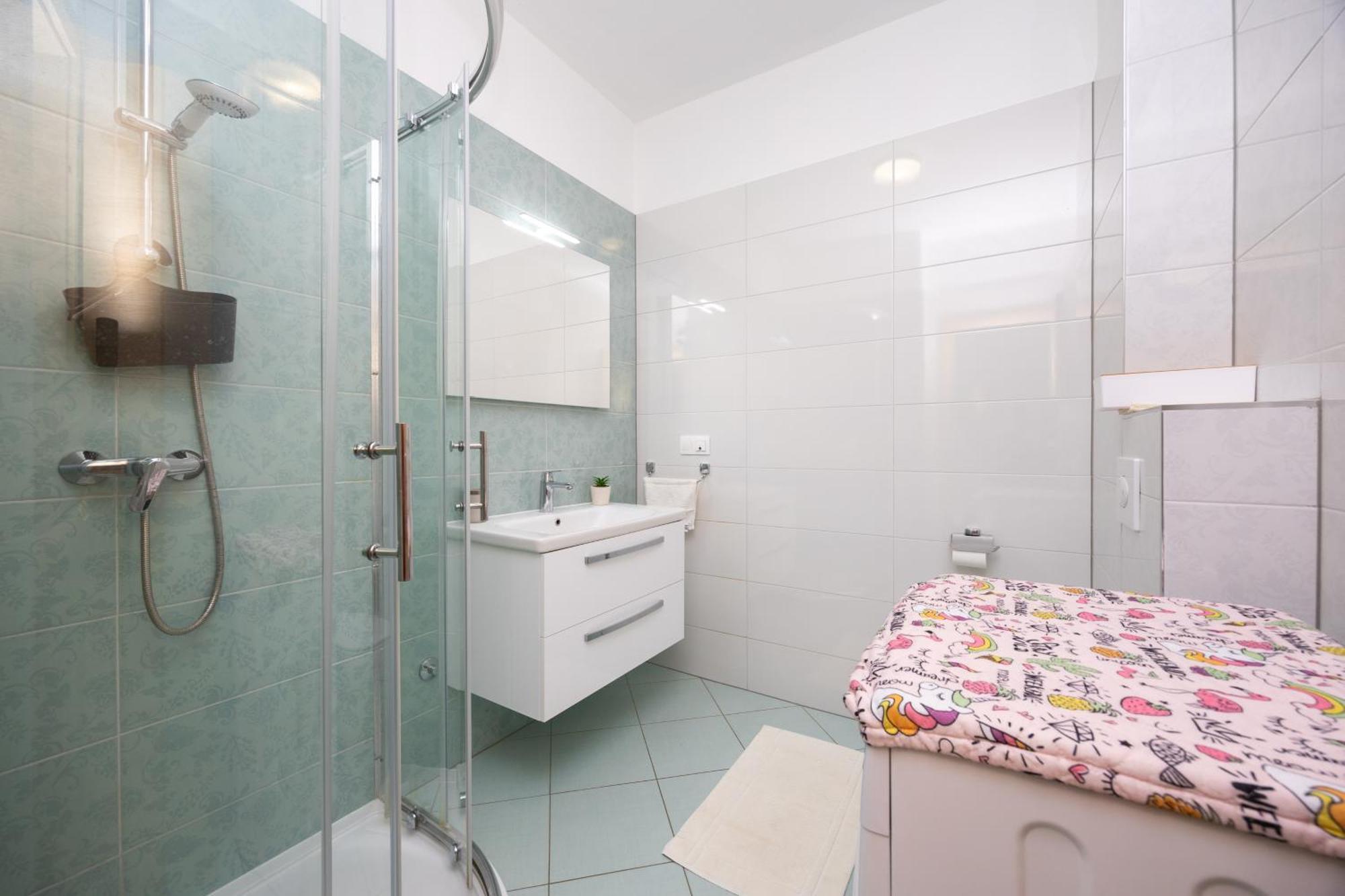Apartman Markulin โตรกีร์ ภายนอก รูปภาพ