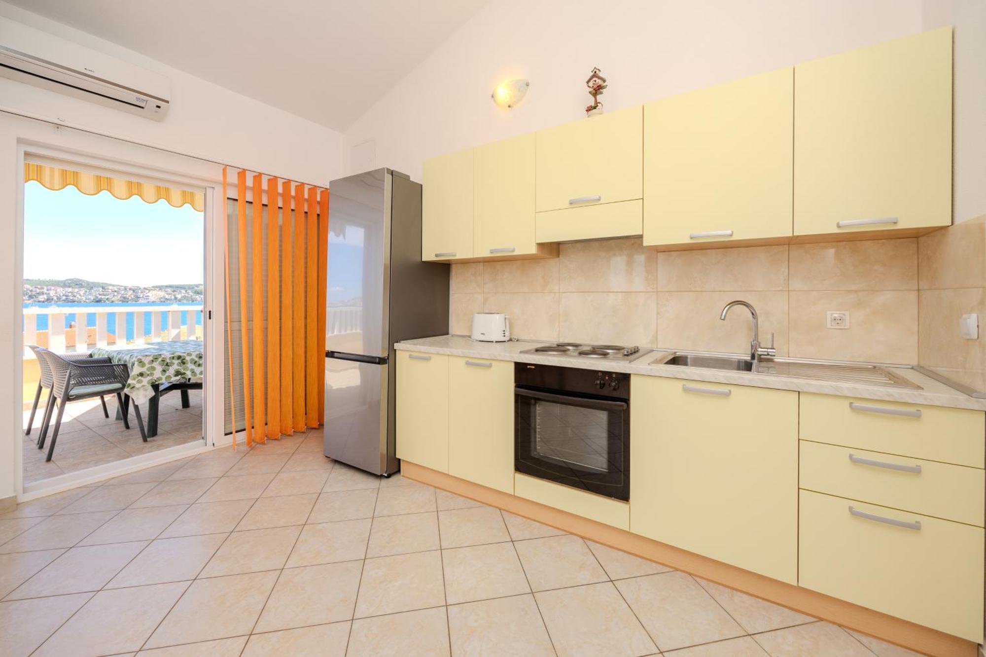 Apartman Markulin โตรกีร์ ภายนอก รูปภาพ