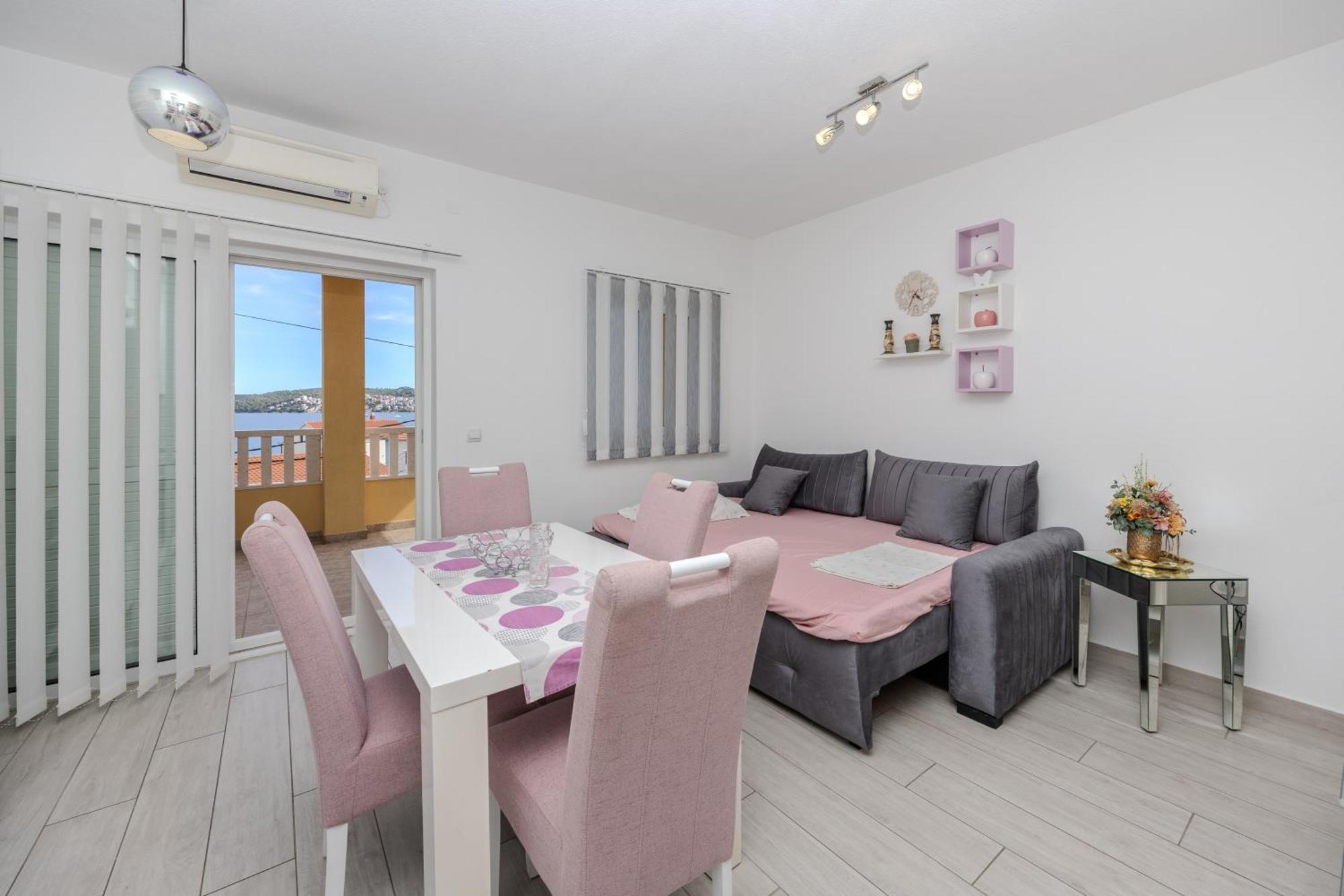 Apartman Markulin โตรกีร์ ภายนอก รูปภาพ