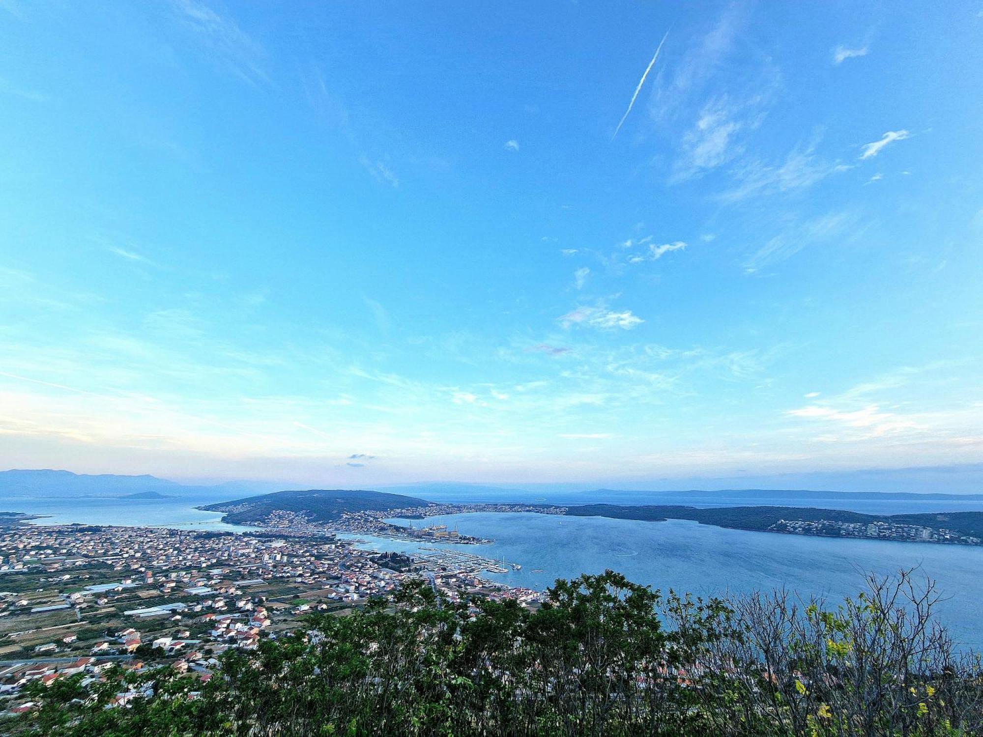 Apartman Markulin โตรกีร์ ภายนอก รูปภาพ
