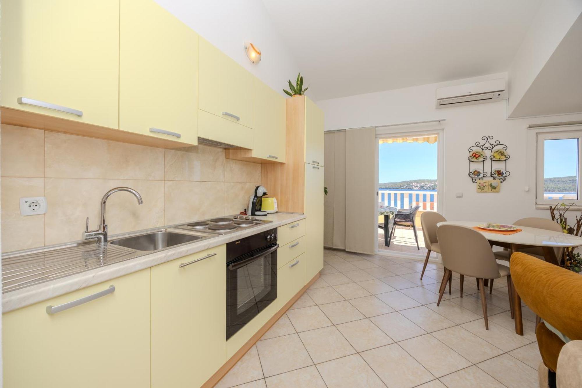 Apartman Markulin โตรกีร์ ภายนอก รูปภาพ