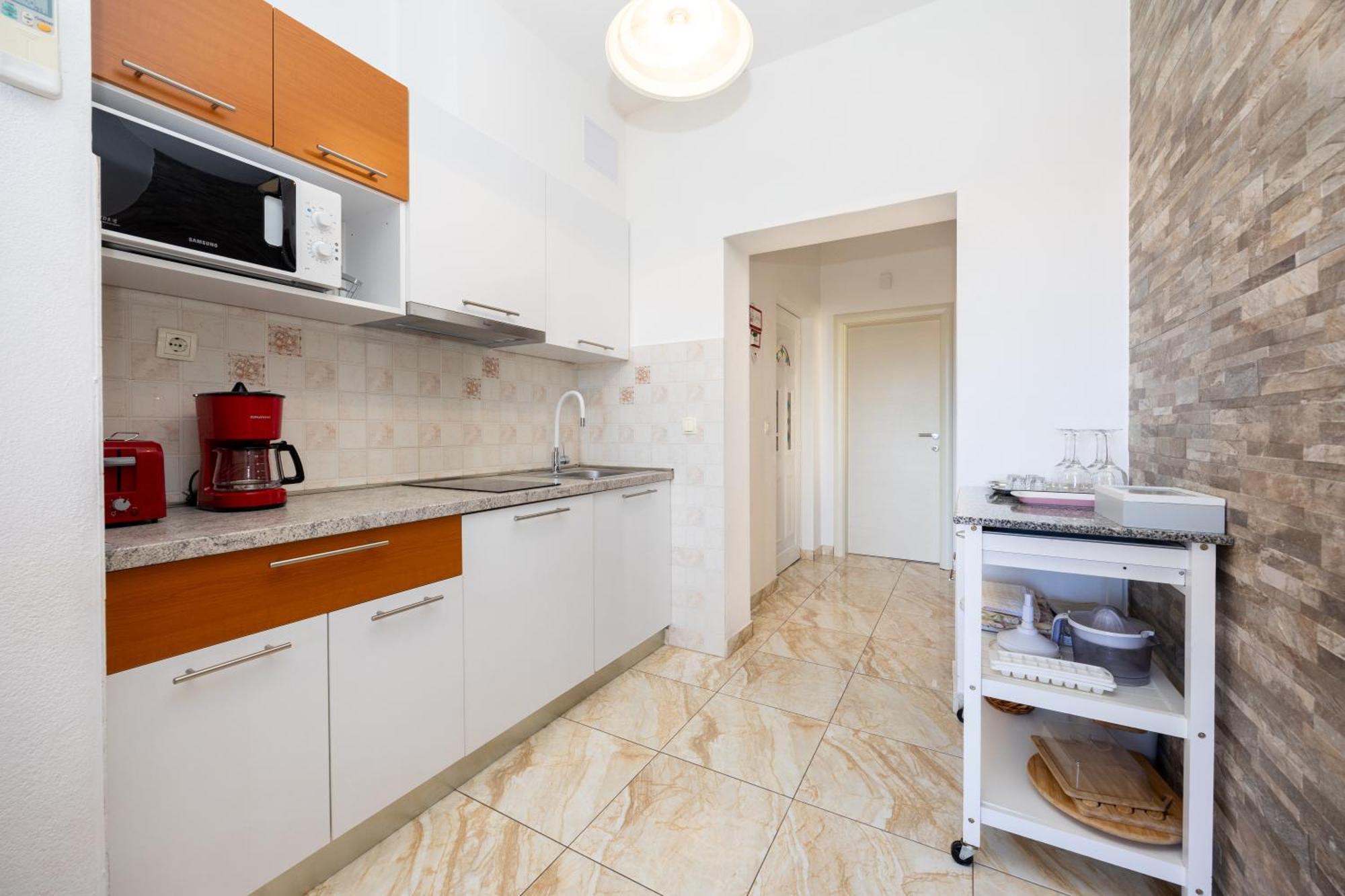 Apartman Markulin โตรกีร์ ภายนอก รูปภาพ