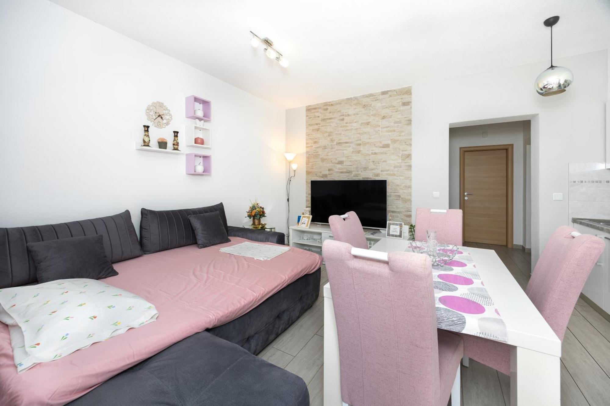 Apartman Markulin โตรกีร์ ภายนอก รูปภาพ