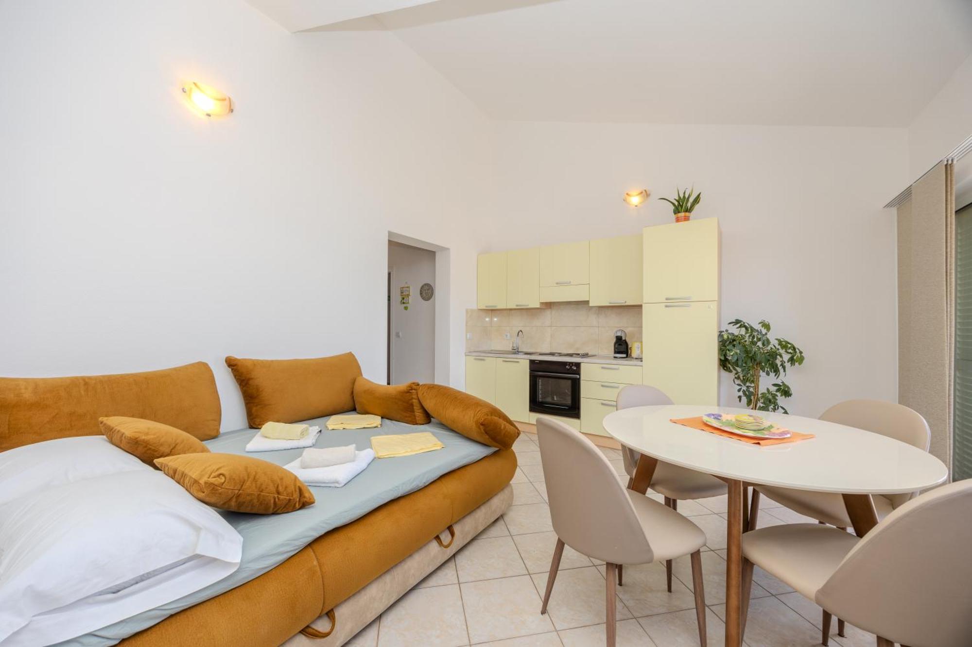 Apartman Markulin โตรกีร์ ภายนอก รูปภาพ