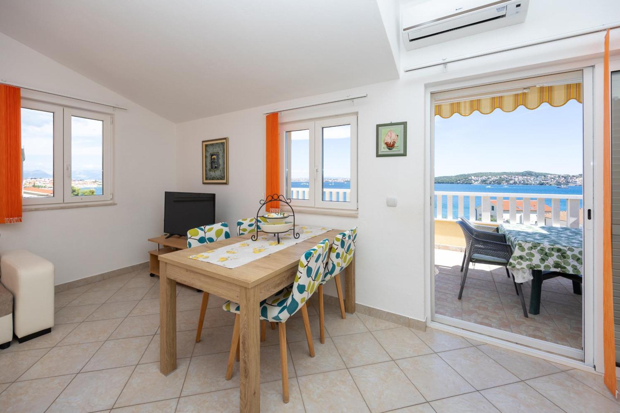 Apartman Markulin โตรกีร์ ภายนอก รูปภาพ