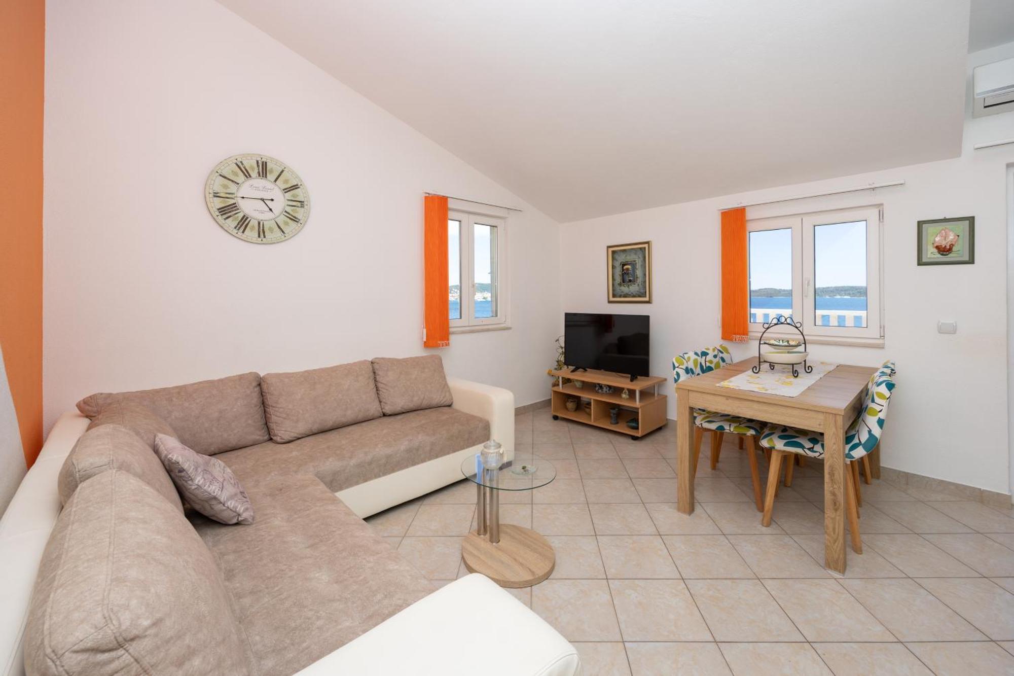 Apartman Markulin โตรกีร์ ภายนอก รูปภาพ